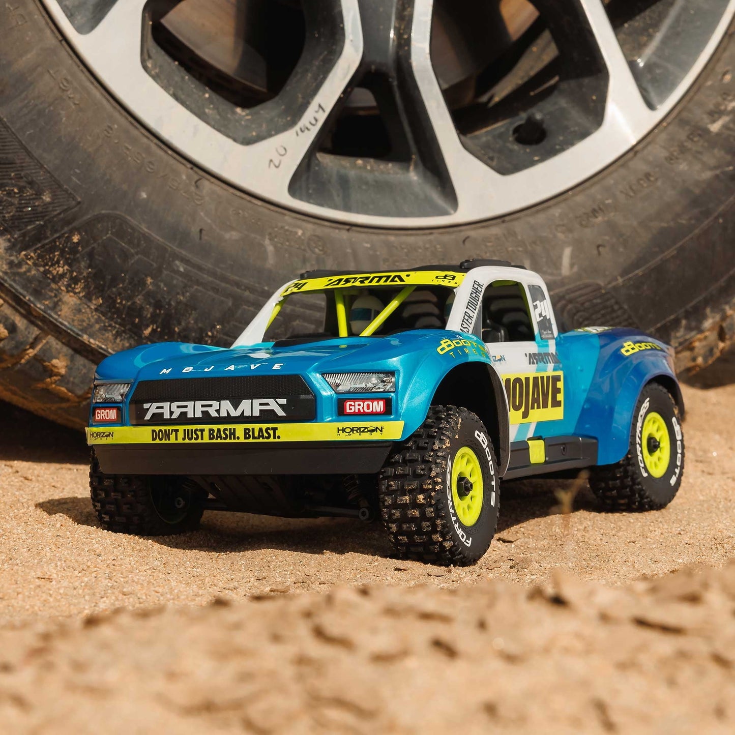 ARRMA MOJAVE GROM 4x4 SMART Small Scale Desert Truck Blue/White ARA2104T2