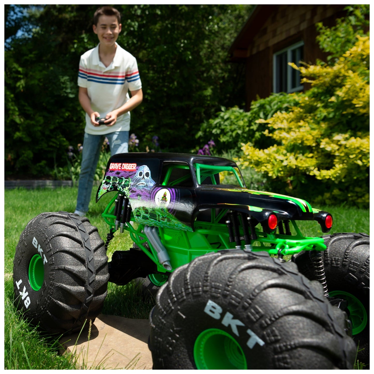 Monster Jam Mega Grave Digger All-Terrain Remote Control Monster Truck, 1:6 Scale
